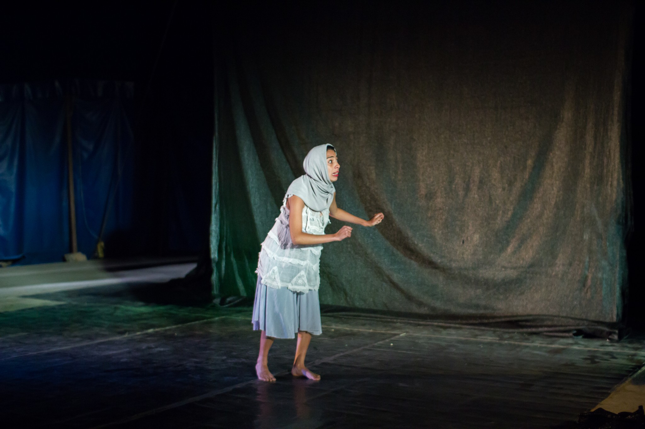 Miniatur Noche de viento – Bühnenbild und Körperlichkeit