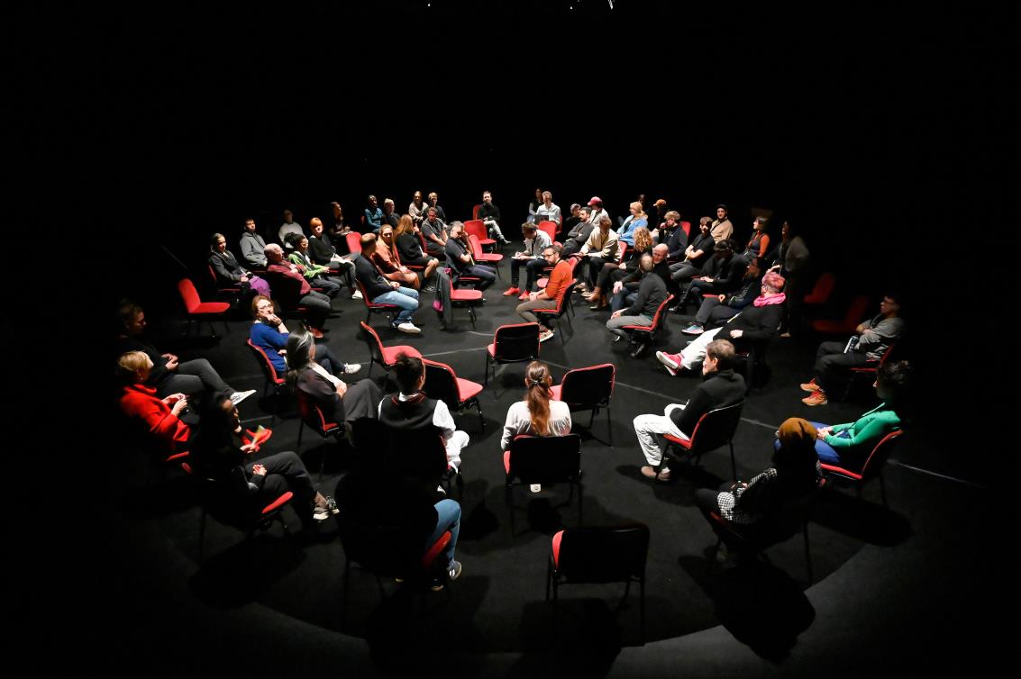 Société Anonyme – Bühne