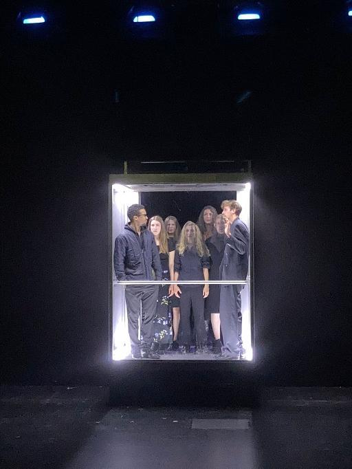 Miniatur Emilia – Chorische Szene