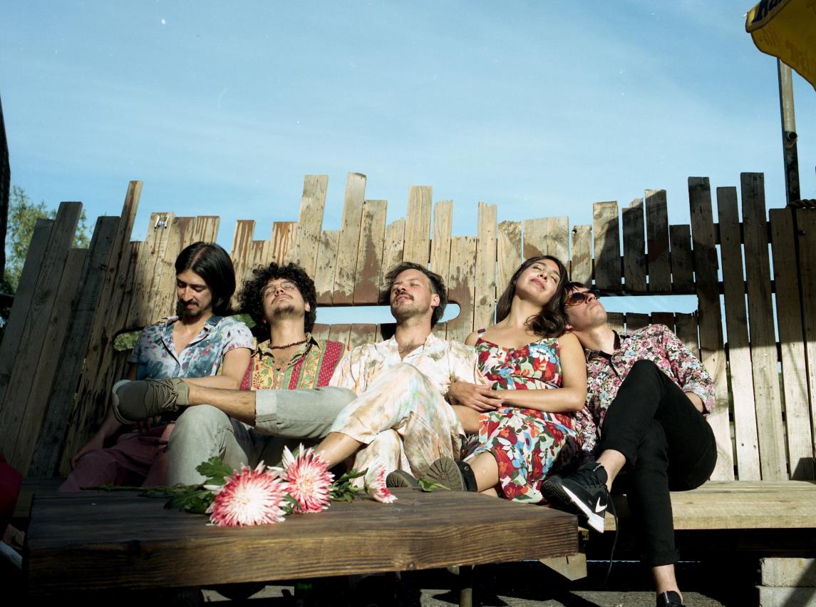 Las Flores Doradas – Live